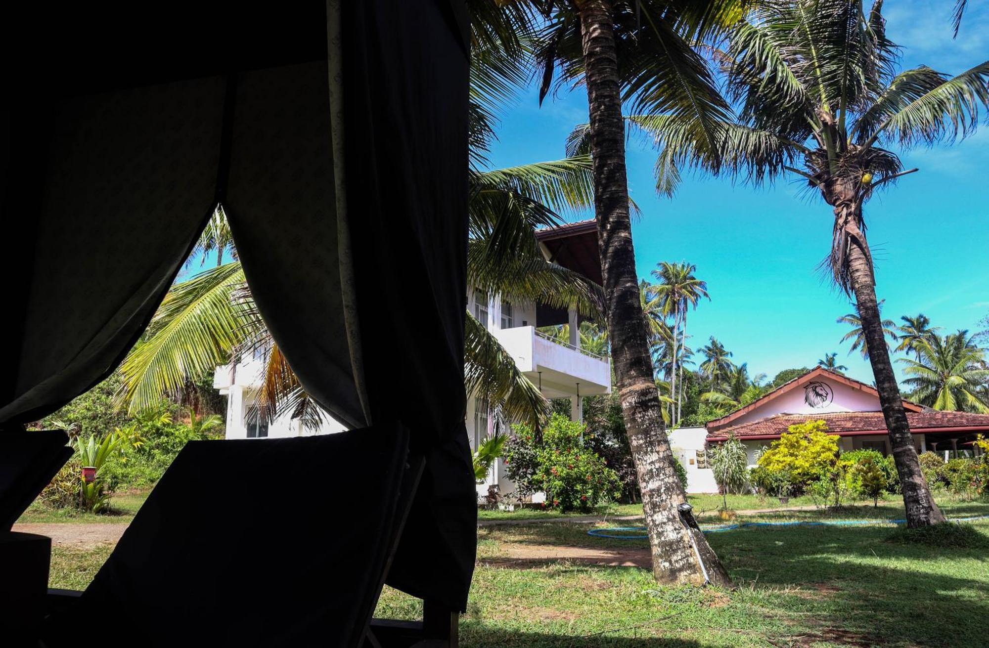 Singhe House Hotel Dikwella Exterior foto